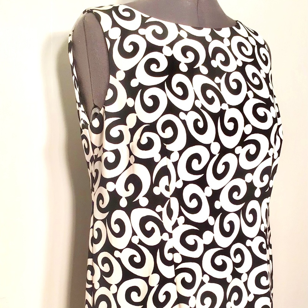 Dress Barn Women’s Sleeveless Black and White Sheath Dress Size 14